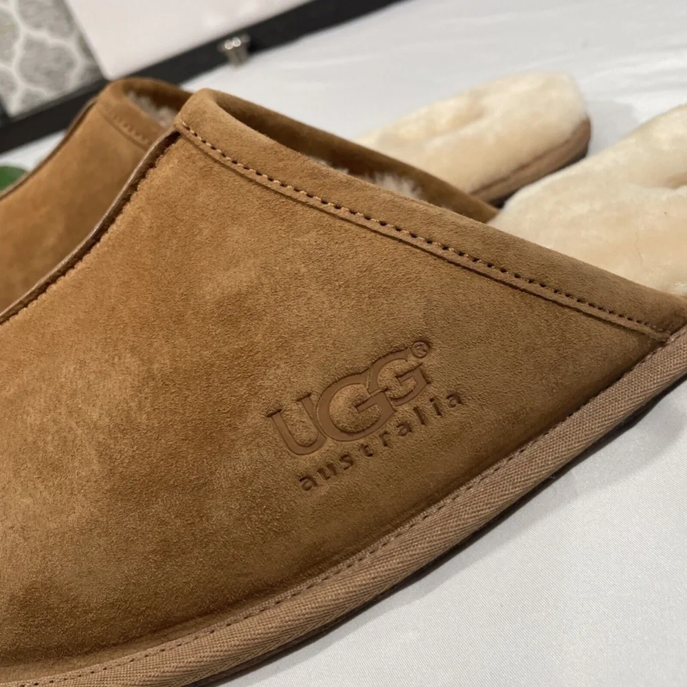 NEW $90 UGG [ Men size 18 US ]‎ Scuff Slipper Shoes in Chestnut Suede